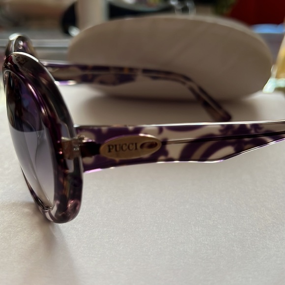 Emilio Pucci Sunglasses - Picture 7 of 16